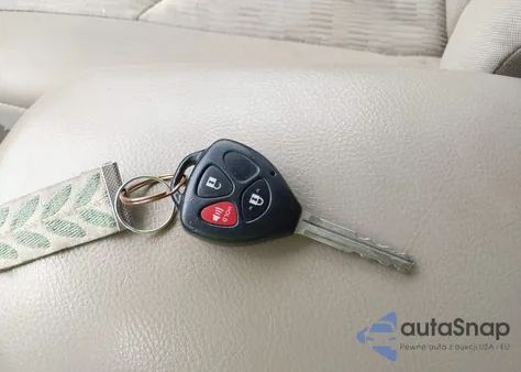 2010 Toyota Rav4 Base V6 из США, поврежденный, VIN JTMBK4DV7AD012141